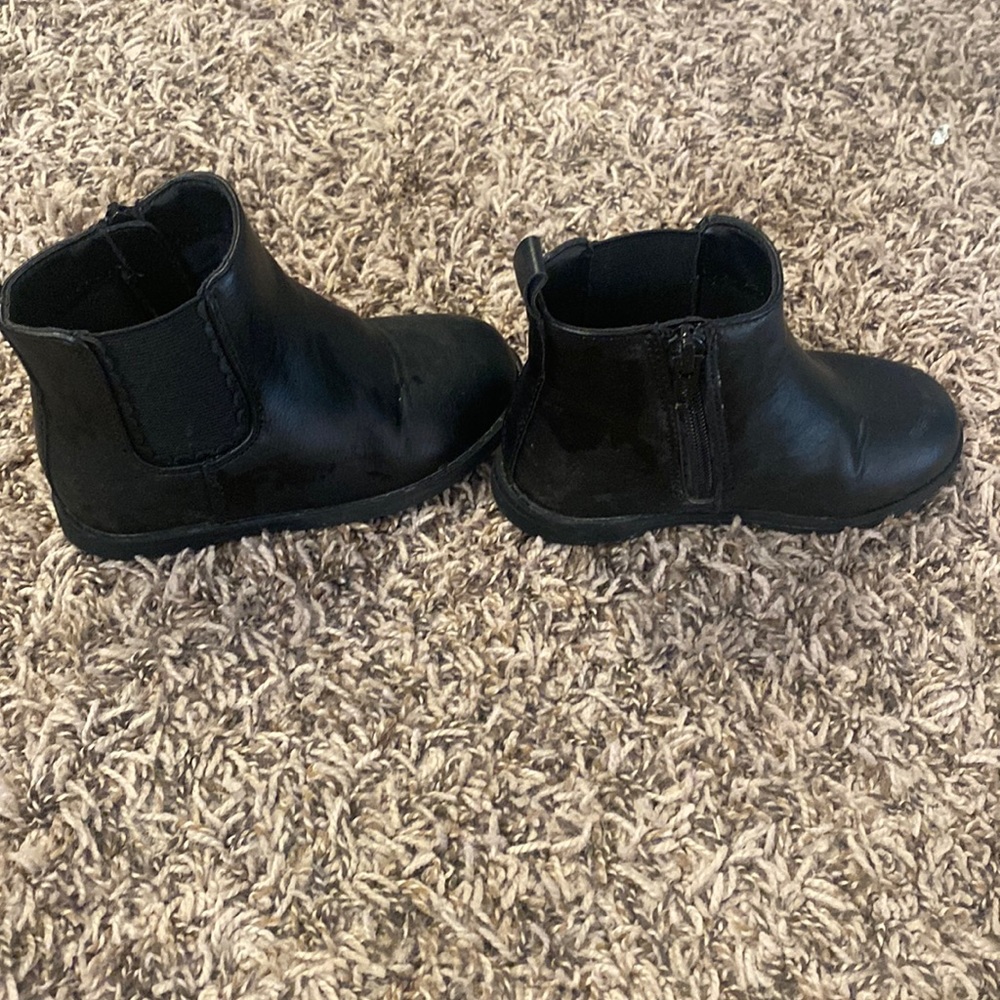 Old Navy Black size toddler 8 boots